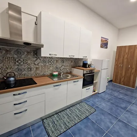 Mrgeoo Apartment *